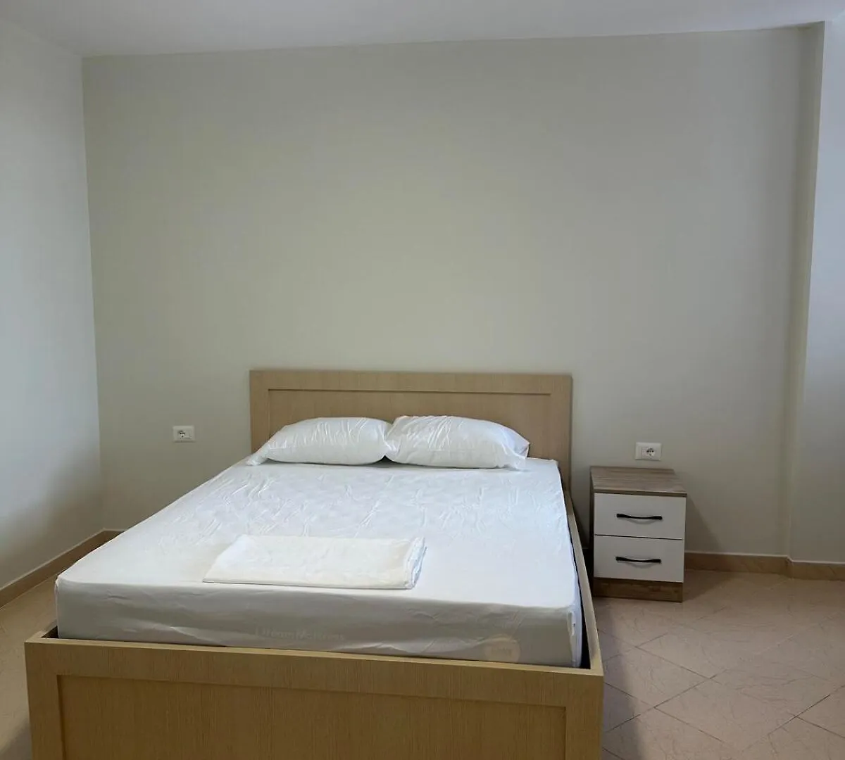 Stay Apartments Golem  Albania